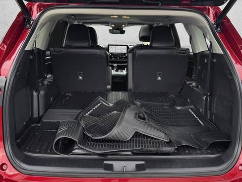Certified 2020 Toyota Highlander Limited AWD/4WD image 8