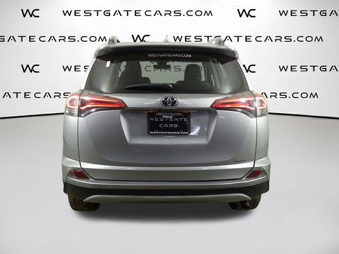 Used 2018 Toyota RAV4 Limited image 7