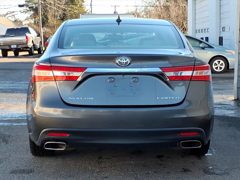 Used 2013 Toyota Avalon Limited FWD image 4