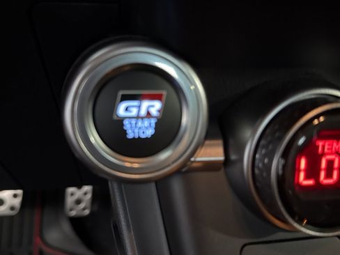 Used 2023 Toyota GR86 Premium image 36