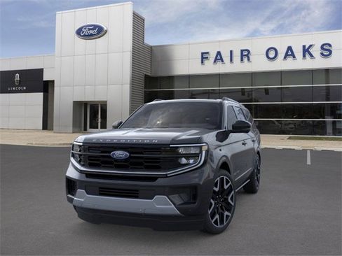 New 2025 Ford Expedition Platinum w/ Platinum Ultimate Package image 2