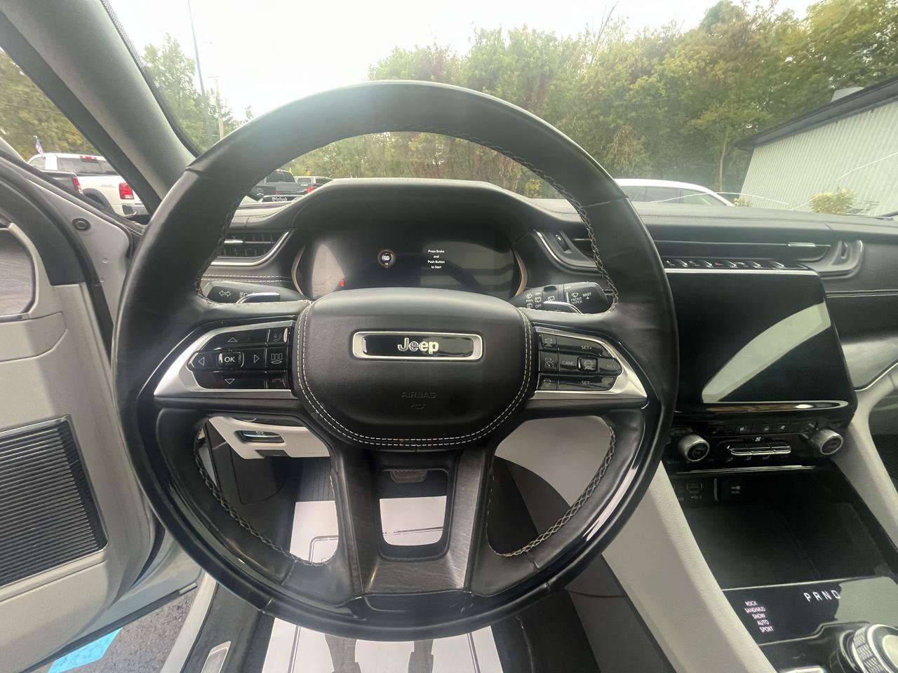 Used 2021 Jeep Grand Cherokee L Overland w/ Advanced Protech Group III AWD/4WD image 12