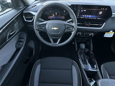 New 2026 Chevrolet TrailBlazer LT image 11