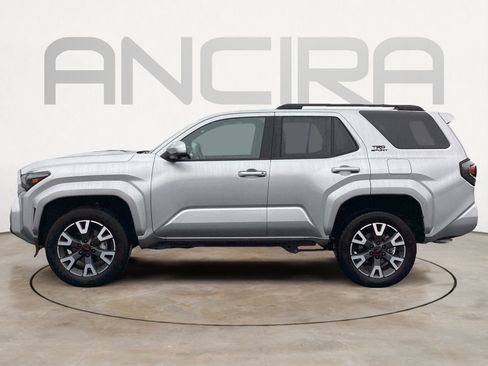 Used 2025 Toyota 4Runner TRD Sport Premium AWD/4WD image 11