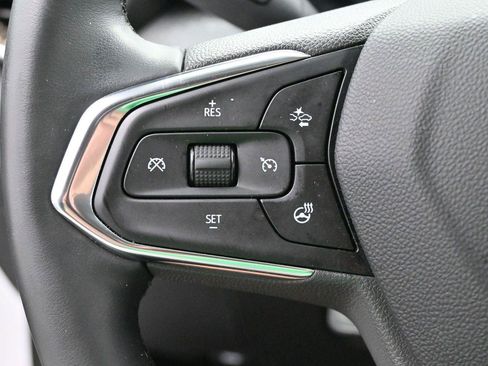 Used 2025 Chevrolet Trax ACTIV w/ Driver Confidence Package FWD image 18