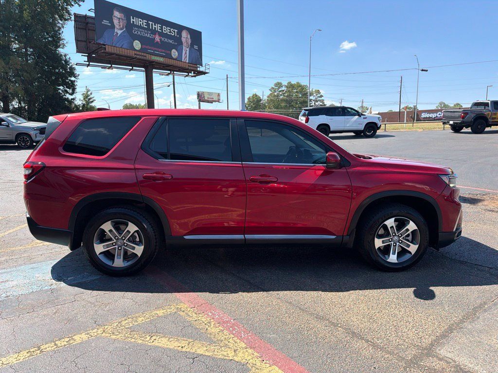 Used 2023 Honda Pilot EX-L image 7