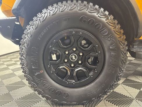 Used 2022 Ford Bronco Wildtrak image 10