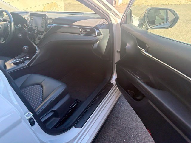 Used 2024 Toyota Camry SE FWD image 13