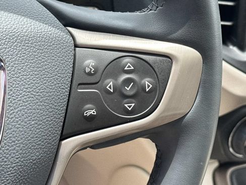 Used 2023 GMC Acadia Denali AWD/4WD image 24