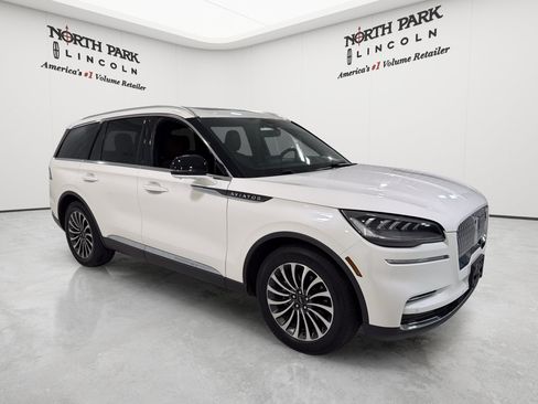 Used 2023 Lincoln Aviator Reserve w/ Elements Package Plus RWD image 7