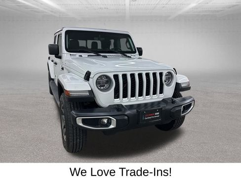 Used 2020 Jeep Gladiator Overland image 3