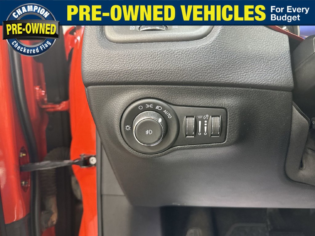 Used 2018 Jeep Compass Trailhawk w/ Navigation Group AWD/4WD image 23