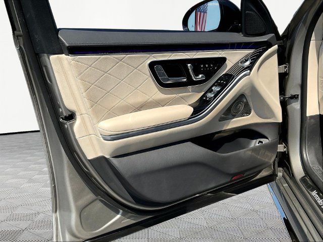 Used 2023 Mercedes-Benz S 500 4MATIC image 21
