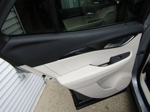 Used 2023 Buick Envision Essence AWD/4WD image 28