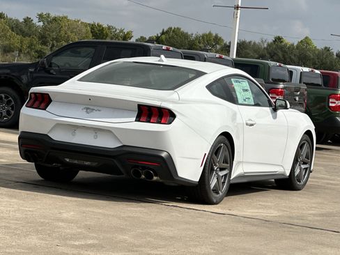 New 2025 Ford Mustang Coupe image 6