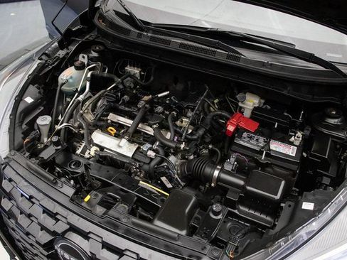 Used 2023 Nissan Kicks SR w/ SR Premium Package image 29