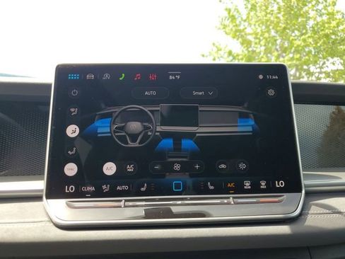 New 2026 Volkswagen Tiguan SE R-Line FWD image 20