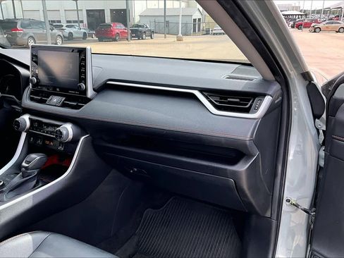 Used 2022 Toyota RAV4 Adventure w/ Convenience Package AWD/4WD image 18