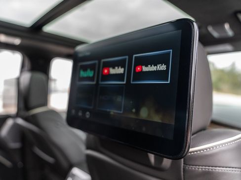 Used 2023 Cadillac Escalade Premium Luxury Platinum image 70