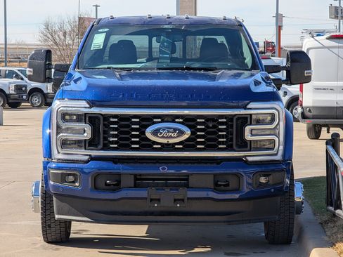 New 2026 Ford F450 Platinum w/ FX4 Off-Road Package image 7