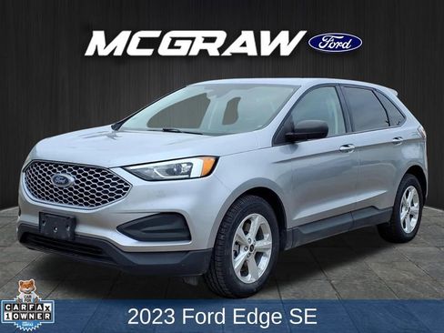 Used 2023 Ford Edge SE image 1