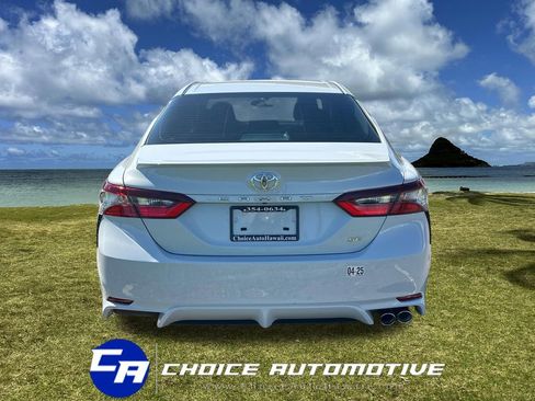 Used 2023 Toyota Camry SE image 6