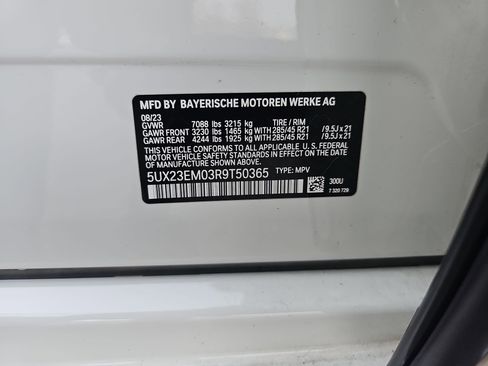 Certified 2024 BMW X7 xDrive40i w/ Premium Package image 37