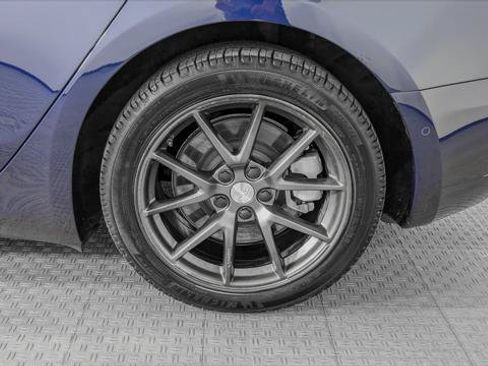 Used 2021 Tesla Model 3 Long Range AWD/4WD image 32