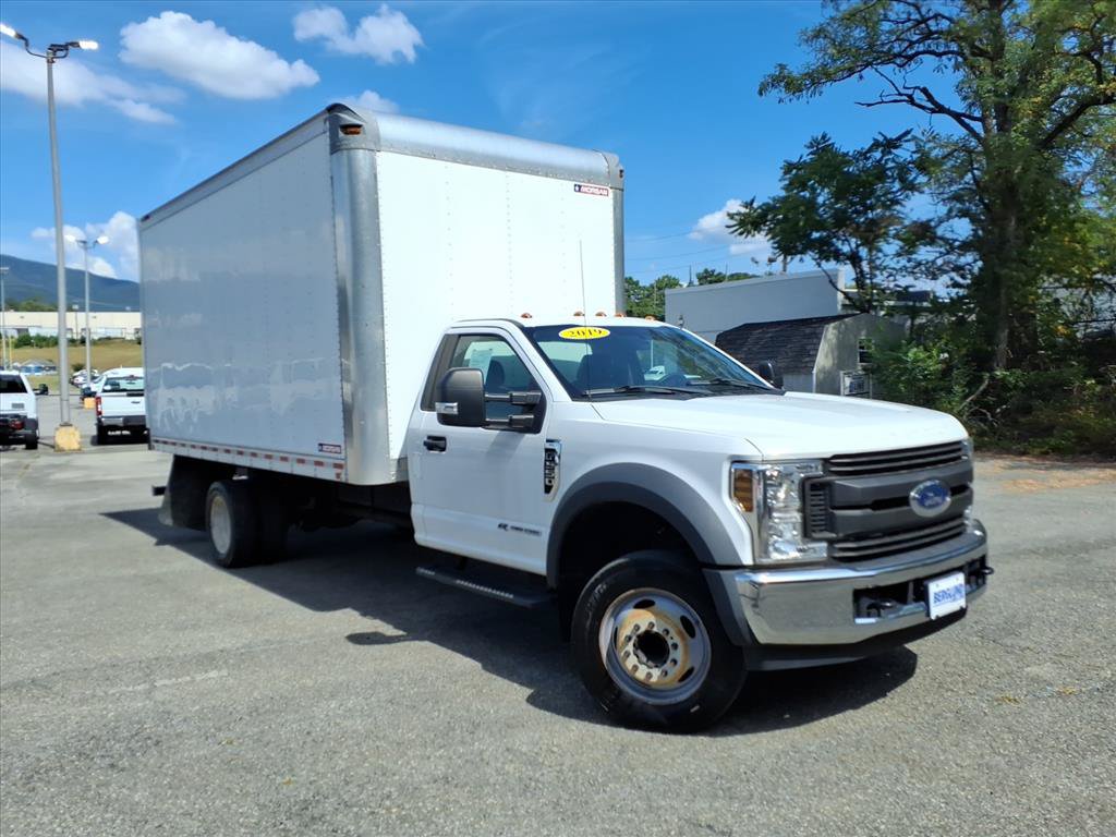 Used 2019 Ford F550 2WD Regular Cab Super Duty image 3