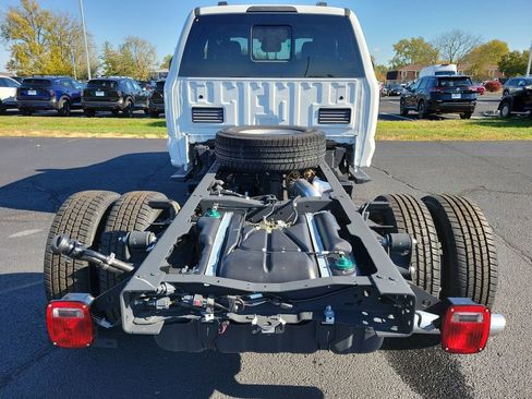 New 2025 Ford F350 XL w/ XL Chrome Package image 8