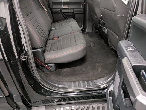 Used 2018 Ford F150 XLT w/ Equipment Group 302A Luxury image 26