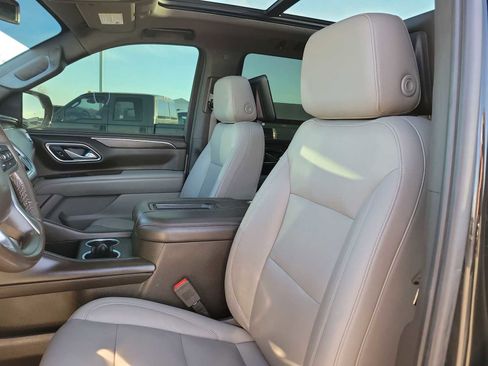 Used 2021 Chevrolet Tahoe Z71 w/ Rear Media and Nav Package image 11