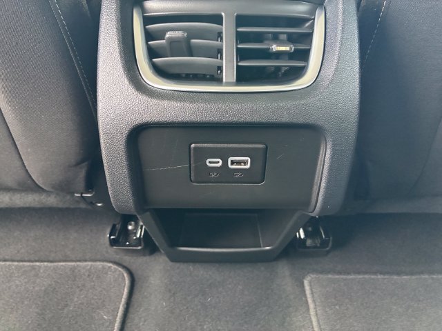 Used 2025 Chevrolet Blazer LT AWD/4WD image 14