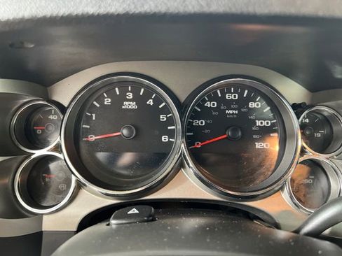 Used 2010 Chevrolet Silverado 1500 LT w/ Regional Value Package image 16