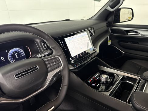 New 2026 Jeep Grand Wagoneer Limited AWD/4WD image 27