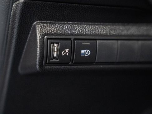 Used 2022 Toyota Corolla LE image 38