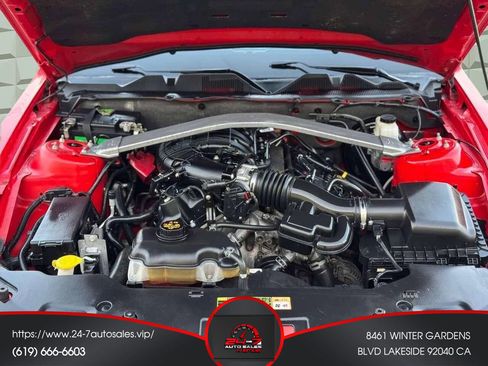 Used 2012 Ford Mustang Convertible image 16