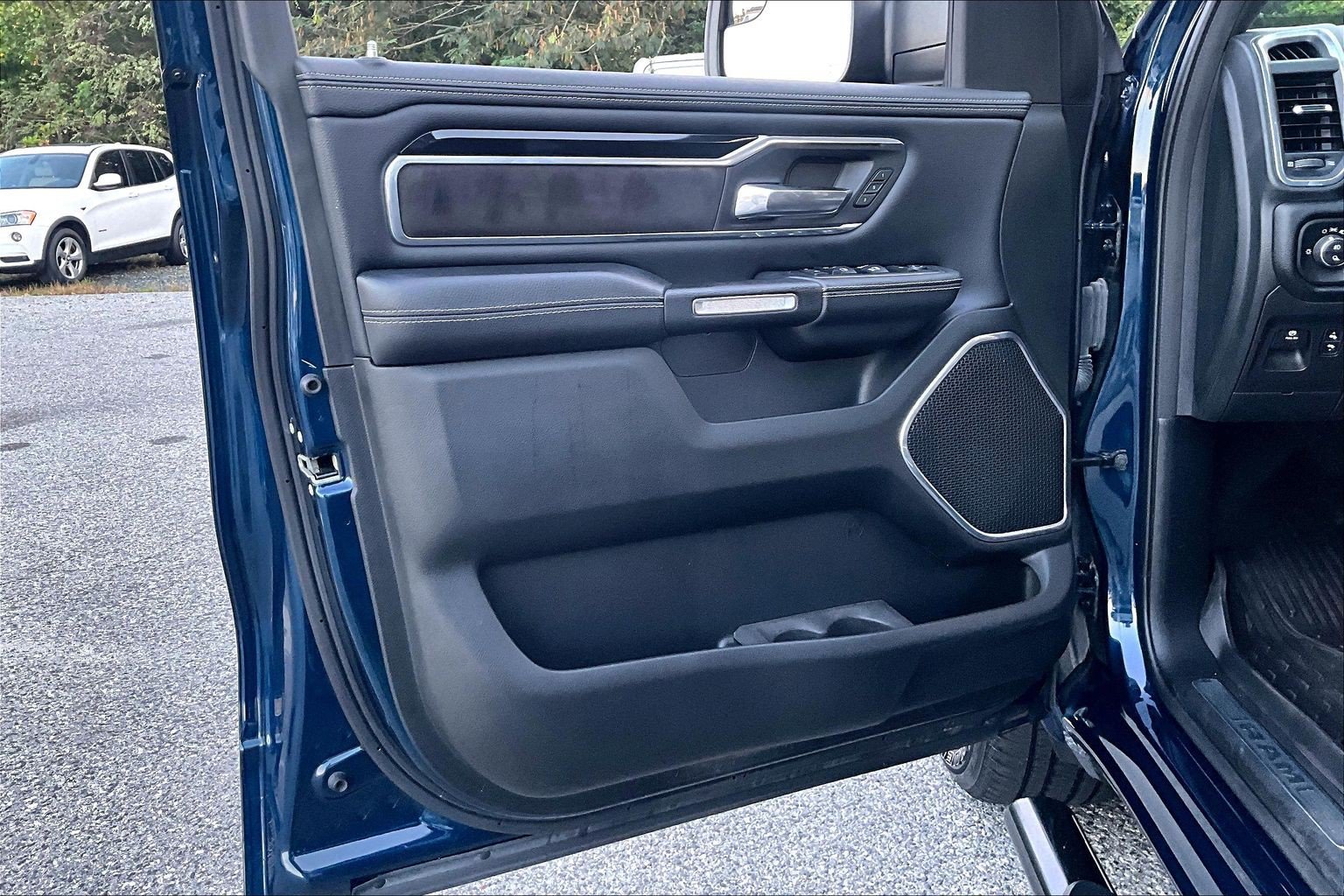 Used 2022 RAM 1500 Laramie w/ Sport Appearance Package AWD/4WD image 20