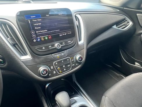 Used 2023 Chevrolet Malibu LT FWD image 22