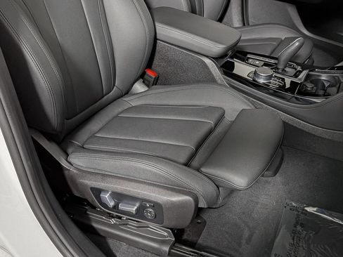 Used 2021 BMW X4 xDrive30i image 25