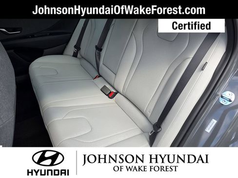 Used 2025 Hyundai Elantra Limited FWD image 21