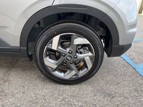 New 2026 Hyundai Venue SEL image 38