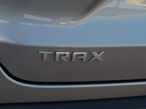 Certified 2024 Chevrolet Trax LS FWD image 11