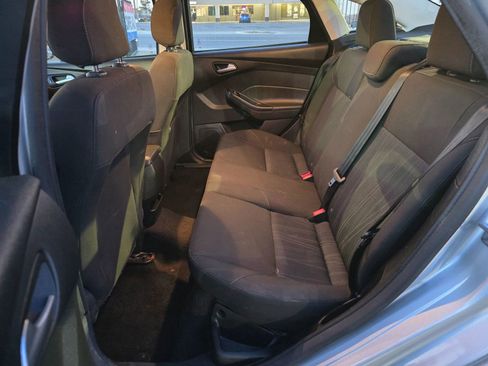 Used 2018 Ford Focus SE image 9