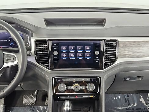 Used 2023 Volkswagen Atlas Cross Sport SE w/ Panoramic Sunroof Package AWD/4WD image 26