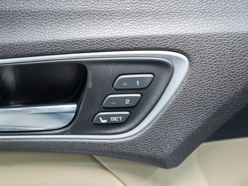 Used 2018 Acura TLX w/ Technology Package image 14