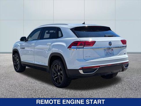 Used 2022 Volkswagen Atlas Cross Sport SE w/ Black Wheel Package AWD/4WD image 3