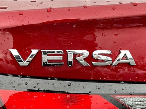 Used 2025 Nissan Versa SV w/ Trunk Package FWD image 14
