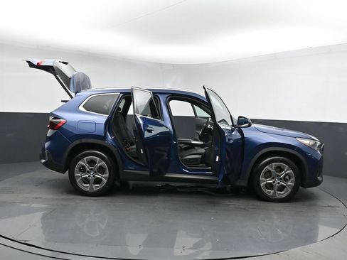 Used 2023 BMW X1 xDrive28i AWD/4WD image 26