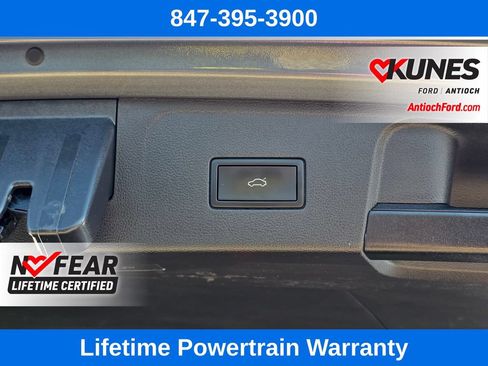 Used 2024 Volkswagen Atlas SE AWD/4WD image 24
